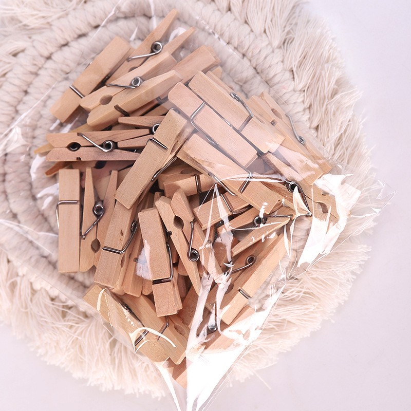 4F2 - 24 Primary S 35 Craft Supplies Clearance