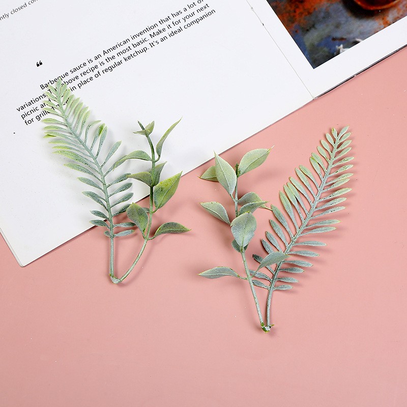 14 Artificial Plant