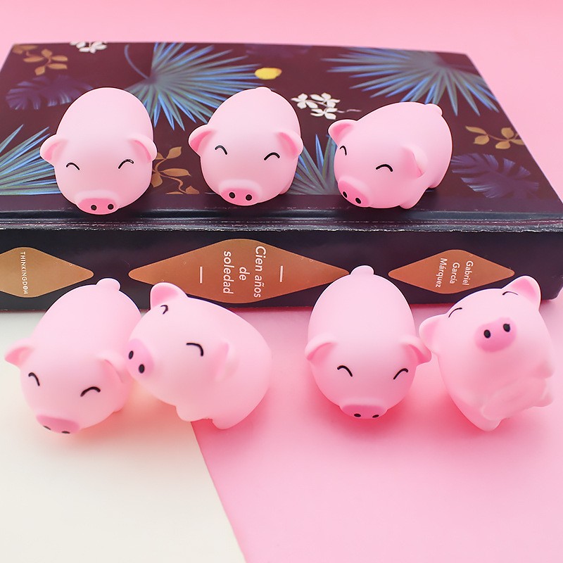 Smiling Little Fat Pig Single If You Want A Bagplease Take 50 Pieces Cartoon Toys