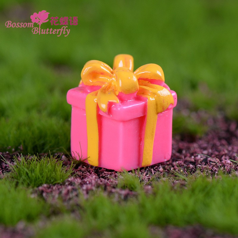 Pink Gift Craft Miniatures