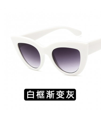 White Frame Gradient Gray Retro Style Sunglasses