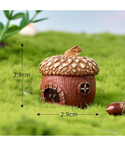 No 6 Pine Cone House New Squirrel Collection Craft Miniatures Clearance